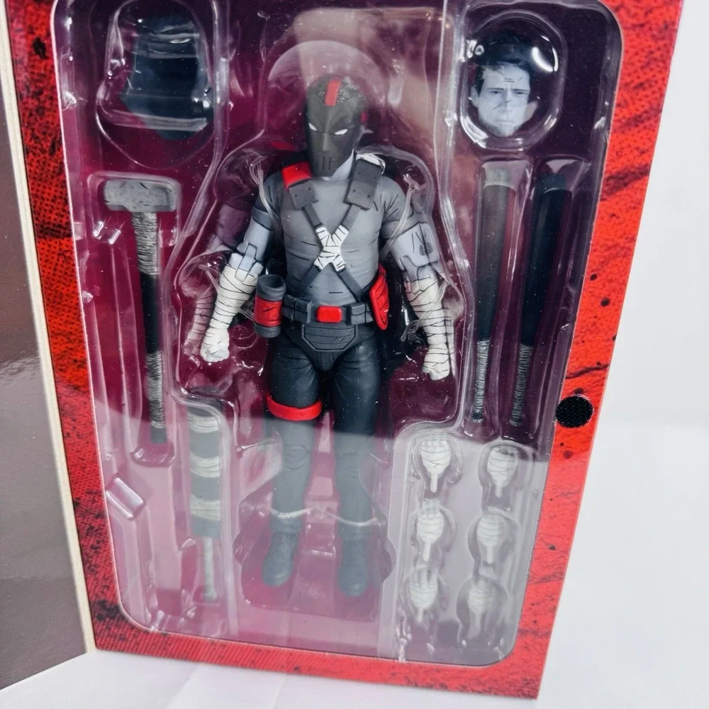 NECA Teenage Mutant Ninja Turtles Last Ronin Nightwatcher‎ Casey Jones Figure